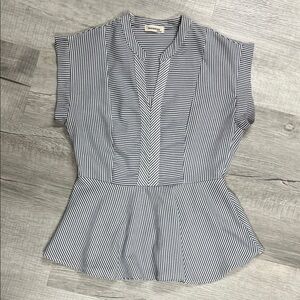 Monteau Gray and White Striped Peplum V-Neck Cap Sleeve Top sz XS no size tag!